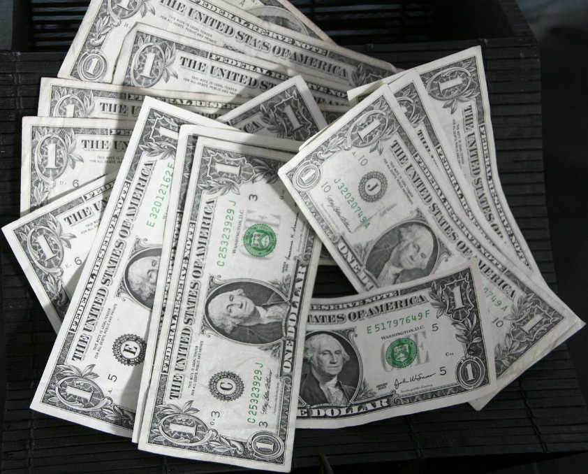 Where to Exchange Currency in Vietnam: Top 4 Options