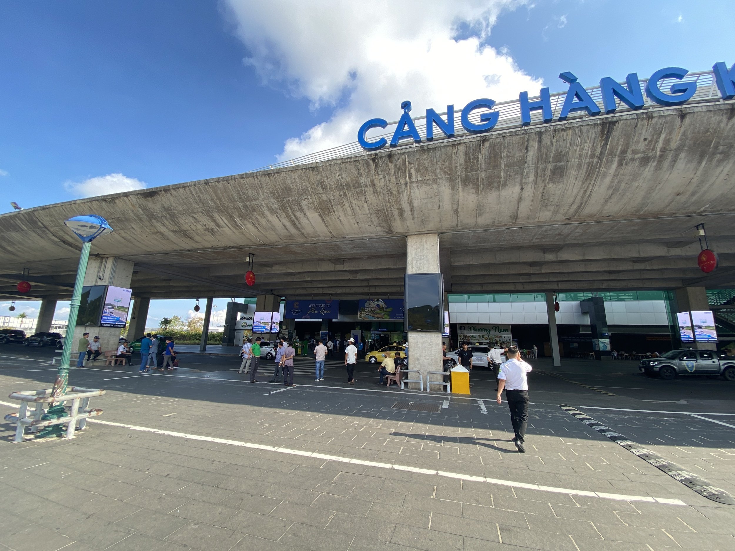 Phu Quoc Airport Guide: Lounges, ATMs, Transfers & Facilities
