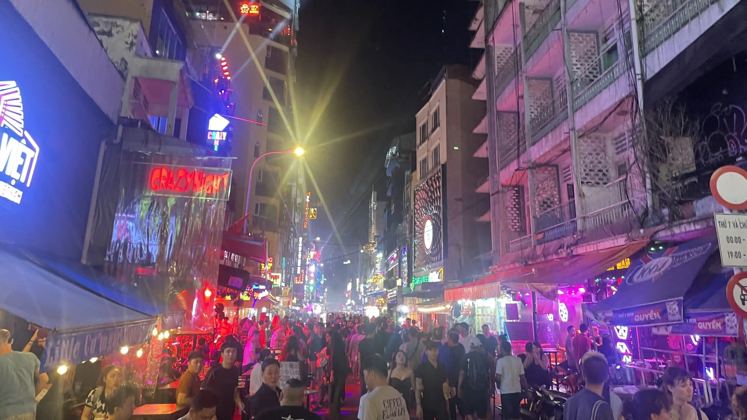 How Much to Tip in Vietnam? A Complete Guide