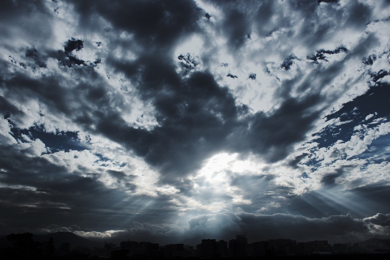 How to Check Vietnam Current Weather: 3 Best Local Forecast Sites