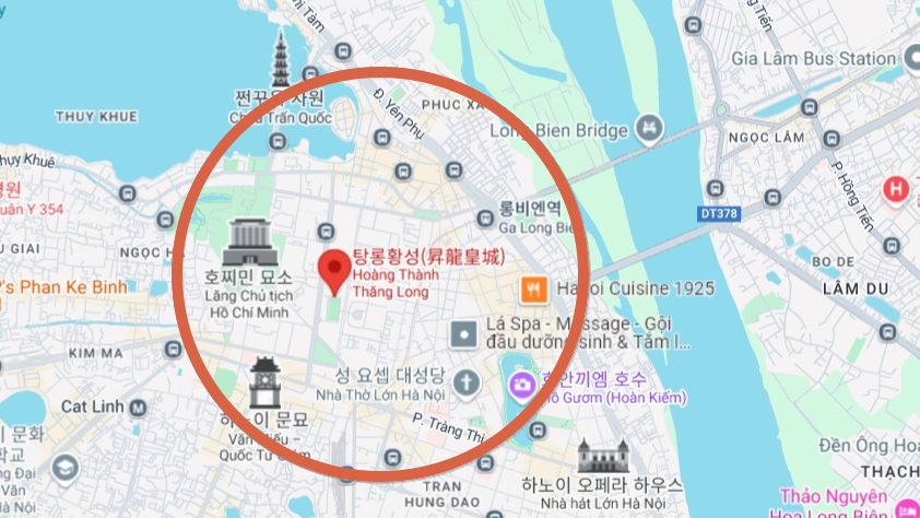 Map showing Hanoi tourist attractions clustered around the city center