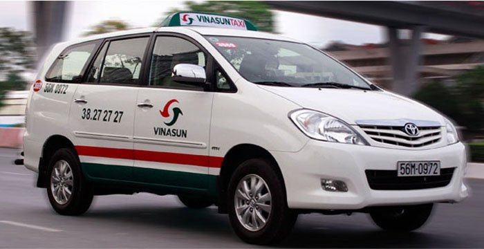 Vietnam Taxi Guide: Apps, Fares, and What to Know